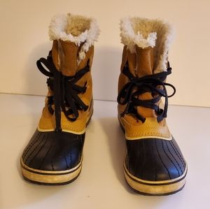 Sorel snow boots